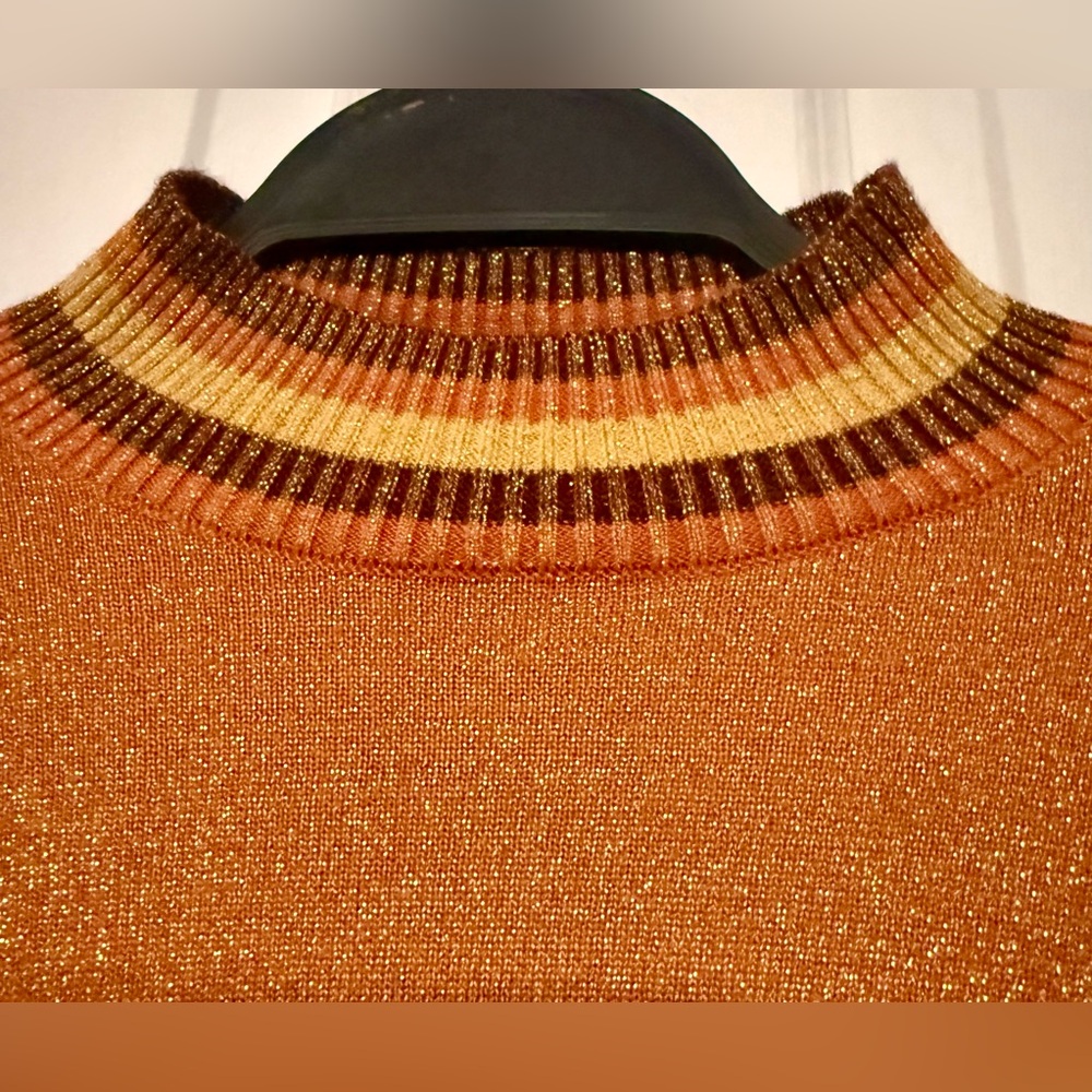 Forever 21 Contemporary Metallic Lurex Mock Neck Top Small - Picture 4 of 13